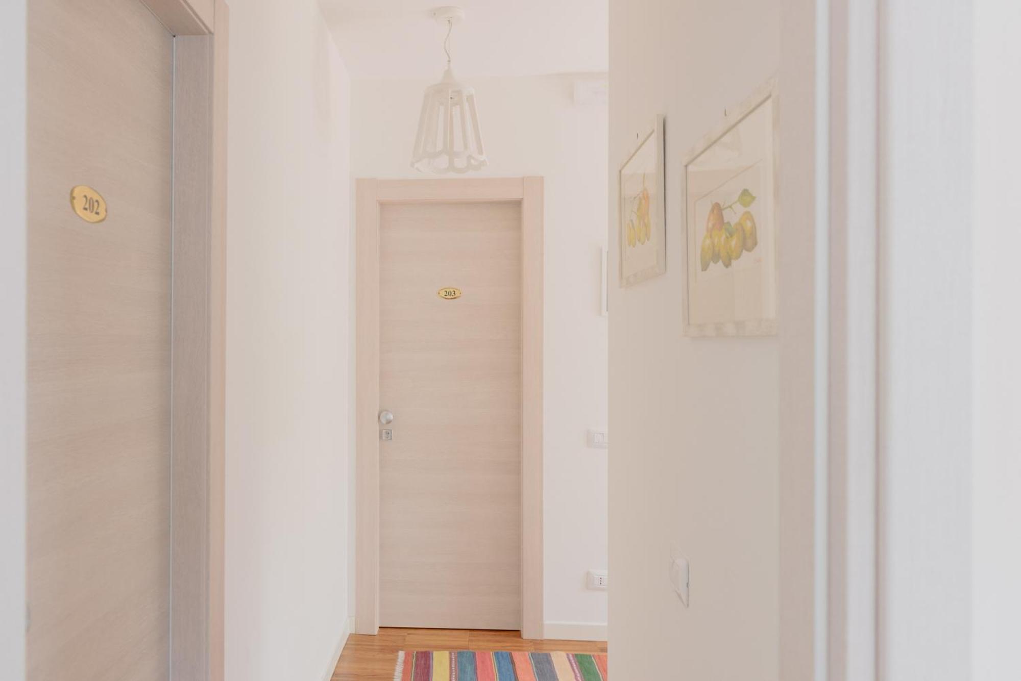 Fiordarancio Room Rental Монтероссо-аль-Маре Экстерьер фото